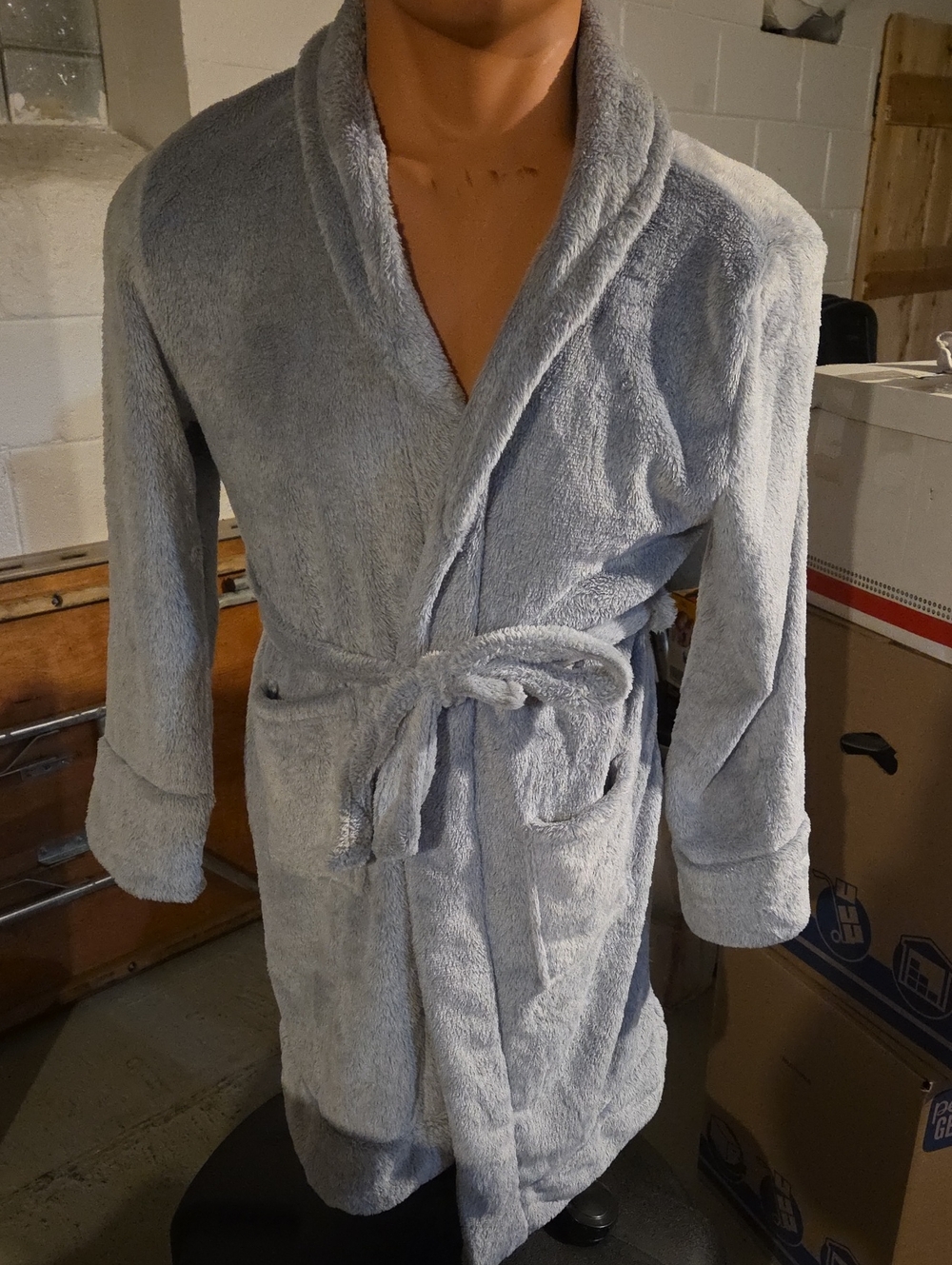 Cozy Plush Shawl-Collar Bathrobe in Light Gray